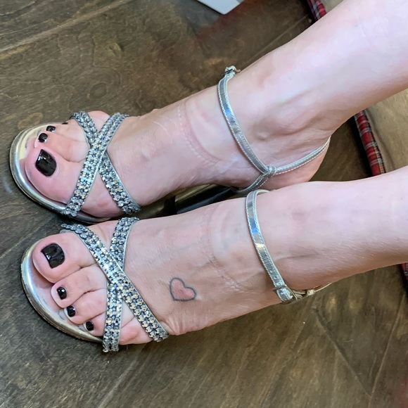 Dolce & Gabbana silver strappy heels 👠 - Picture 8 of 8